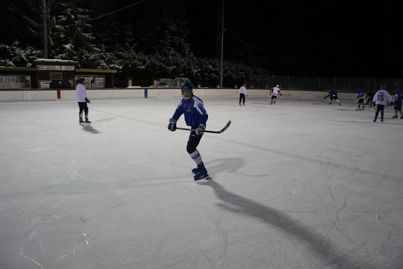 gal/Eishockeyspiel in Toblach/2008-02-02 SVR Eishockey 069.jpg